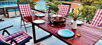 Quiet getaway on a beautiful Island near the historic Roman city of Split.