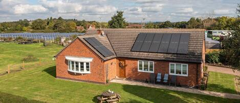 Cottage | Front of property