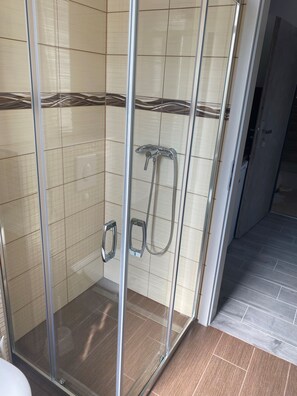 Bathroom - Szőlőlugas Vendégház (Balatonfured)