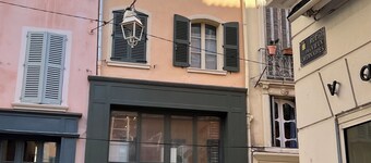 Duplex with terrace - hyper-center of Toulon