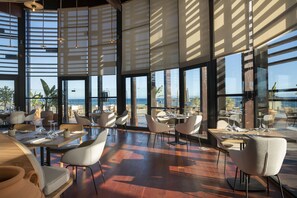 4 restaurants; breakfast, lunch and dinner served  - Barceló Tenerife Royal Level (San Miguel de Abona)