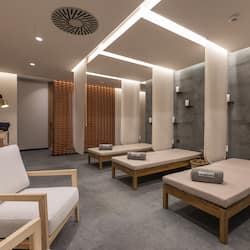 Couples treatment rooms, body treatments, aromatherapy