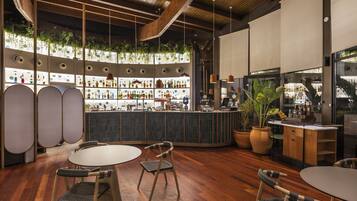 Snack bar