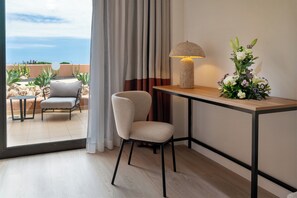 Egyptian cotton sheets, premium bedding, down duvets, memory-foam beds - Barceló Tenerife Royal Level (San Miguel de Abona)