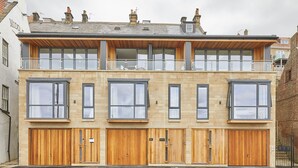 Exterior - The Townhouse (Whitby)