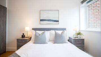 Apartment, 2 Bedrooms, Non Smoking | Desk, laptop workspace, iron/ironing board, free WiFi