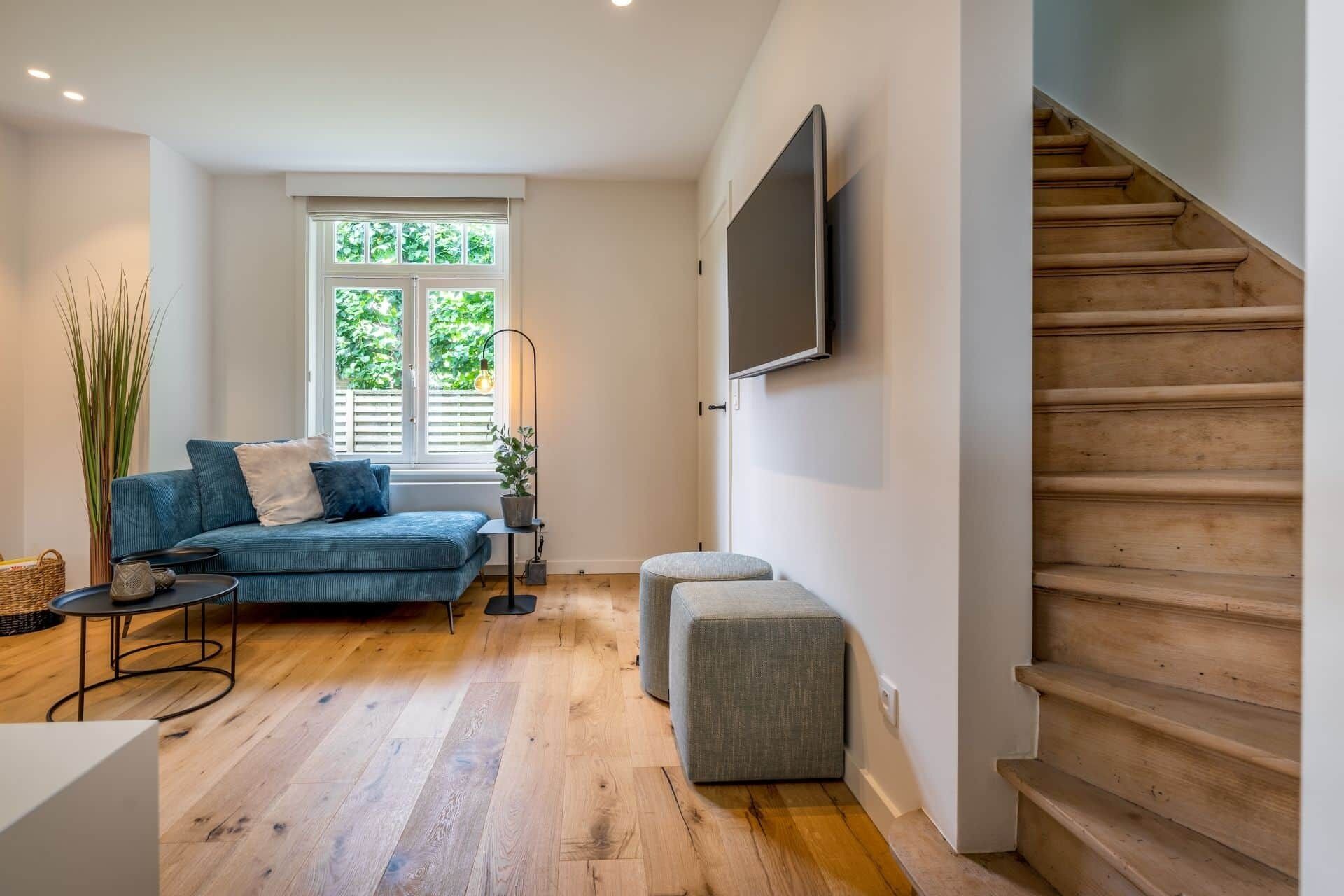 Télévision, chaîne hi-fi