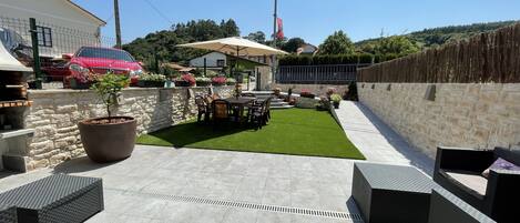 Casa, baño privado | Jardín