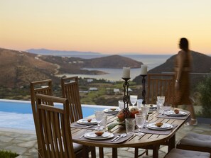 Outdoor dining