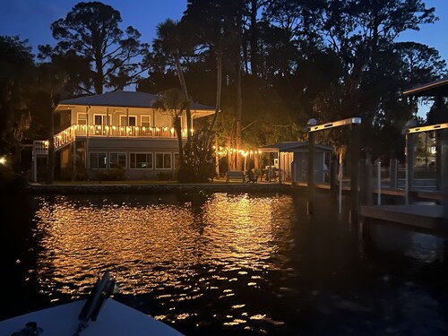 Homosassa River Camp - Waterfront Retreat on the Main River