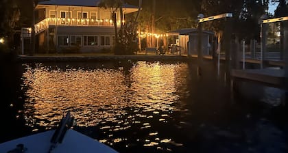 Homosassa River Camp - Waterfront Retreat on the Main River