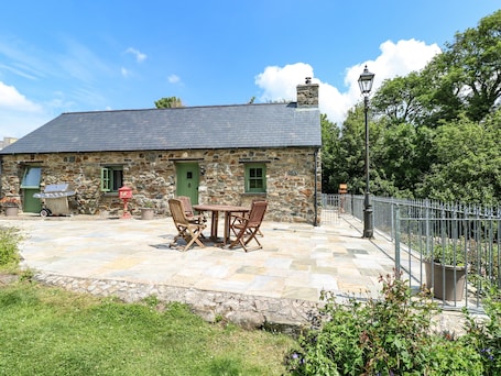 ์ฝํฐ์ง | ๋ด๋ถ