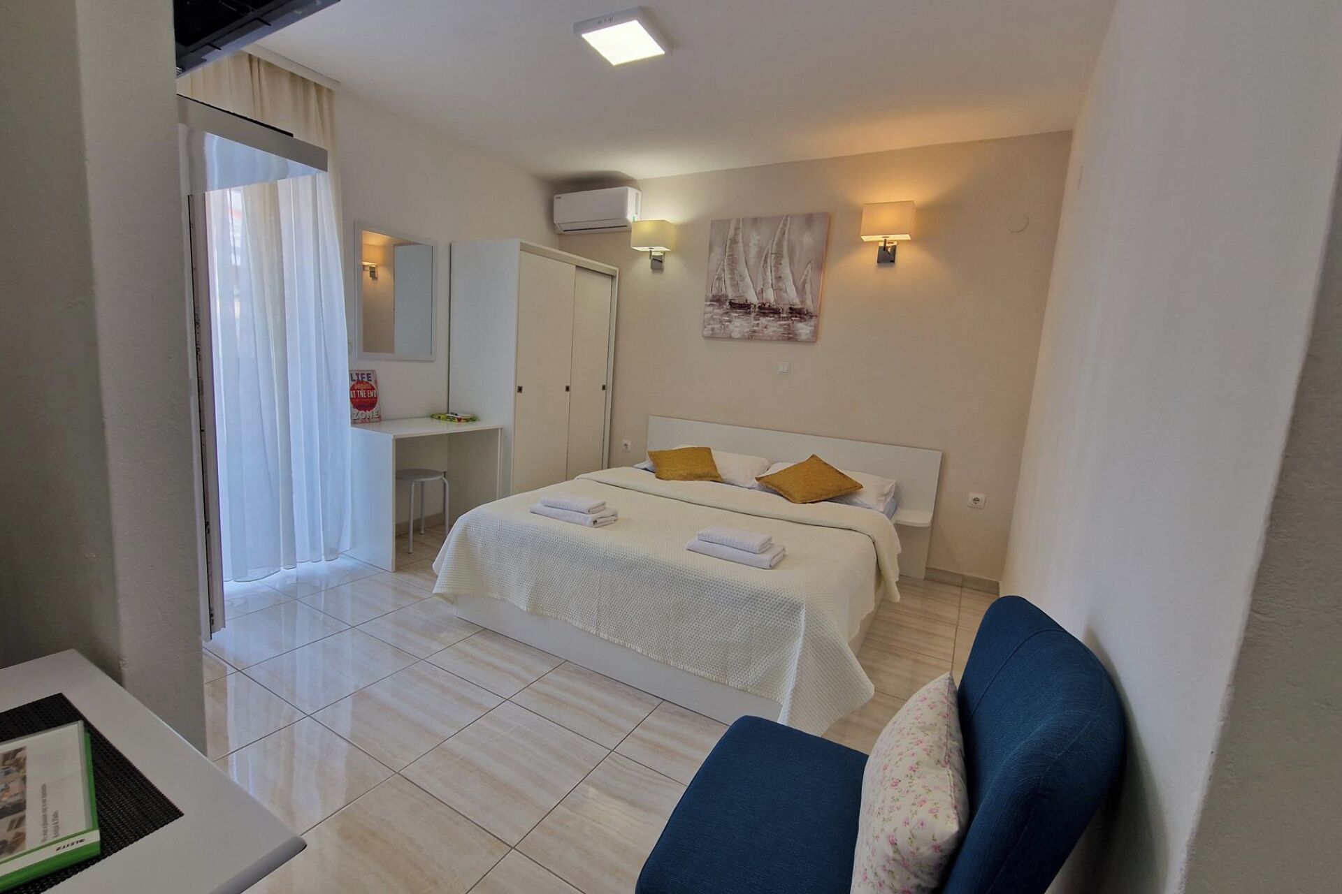 1 bedroom, free WiFi, bed sheets