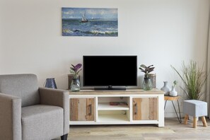 TV