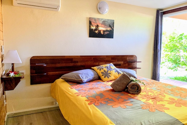 Der Schlafbereich mit Kingsize-Bett