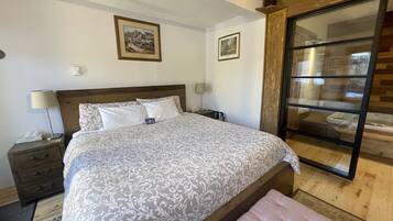 1 quarto, Wi-Fi de cortesia, roupa de cama