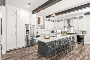 Fridge, microwave, oven, stovetop - Holiday Availability! Private Pool! 5 Adult Bikes! Short Bike Ride to the Beach! (Santa Rosa Beach)