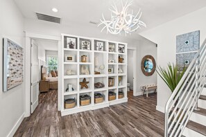 Interior - Holiday Availability! Private Pool! 5 Adult Bikes! Short Bike Ride to the Beach! (Santa Rosa Beach)