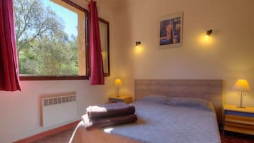 2 camere, ferro/asse da stiro, Wi-Fi gratuito