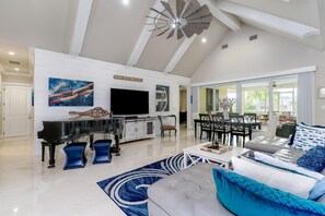 تلفزيون ذكي