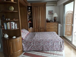 1 Schlafzimmer, Bügeleisen/Bügelbrett, WLAN, Bettwäsche