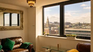 Executive Apartment | Living area | Flat-screen TV