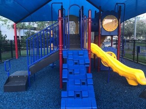 House, 3 Bedrooms | Children's area