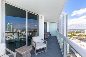 Condo, 1 Bedroom | Property grounds - Hyde Side Ocean View 1 Bedroom Condo by RedAwning (Hollywood)