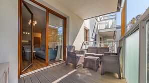 Huoneisto (B18) | Parveke