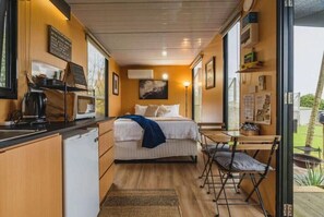 1 habitación y ropa de cama