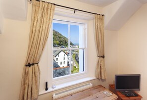 Interior - Lorna Doone Cottage, Lynmouth (Lynmouth)