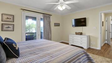 4 bedrooms, iron/ironing board, internet, bed sheets