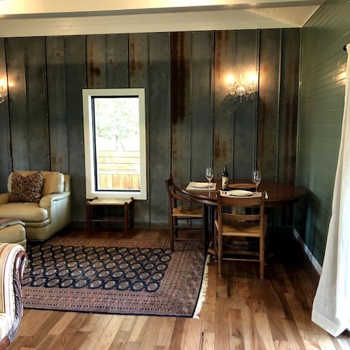 Cabin for Wine Country Wanderers