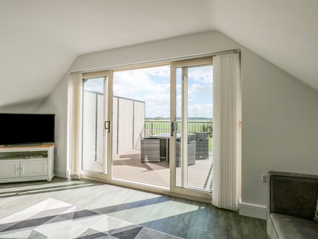 Cottage | 2 bedrooms, individually decorated, individually furnished, free WiFi