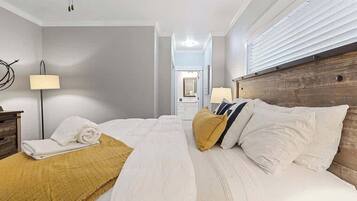 6 Schlafzimmer, Bügeleisen/Bügelbrett, kostenloses WLAN, Bettwäsche