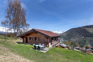 Exterior - Chalet Anne Sophie - Three Bedroom Chalet, Sleeps 6 (Riddes)