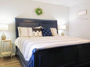 3 habitaciones, tabla de planchar con plancha, cuna de viaje y wifi