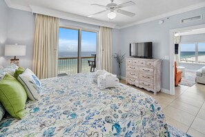 3 chambres, rideaux occultants, fer et planche à repasser, Wi-Fi gratuit