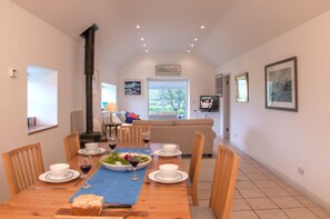 Dining - Beautiful views to Inisbofin (Cleggan)