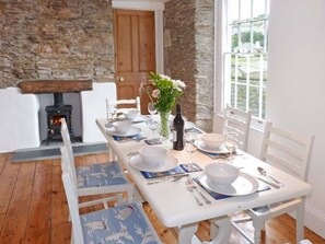 Cottage | Interior