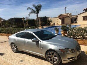 Property grounds - "FORTUNA" Luxury double room in prestigious Villa with shared pool. (Mazara del Vallo)