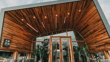 Fachada de la propiedad