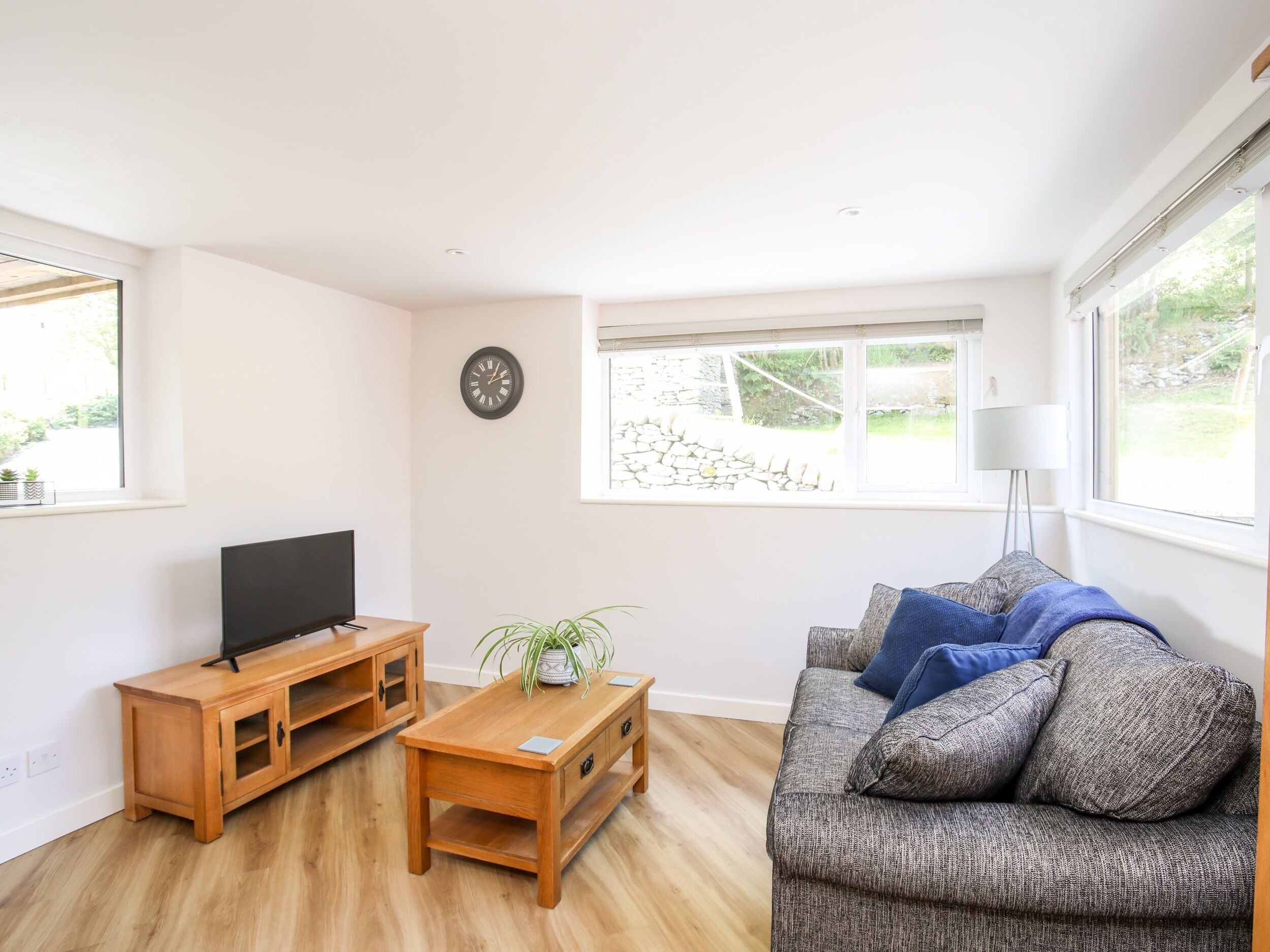 Cottage | Living room | TV