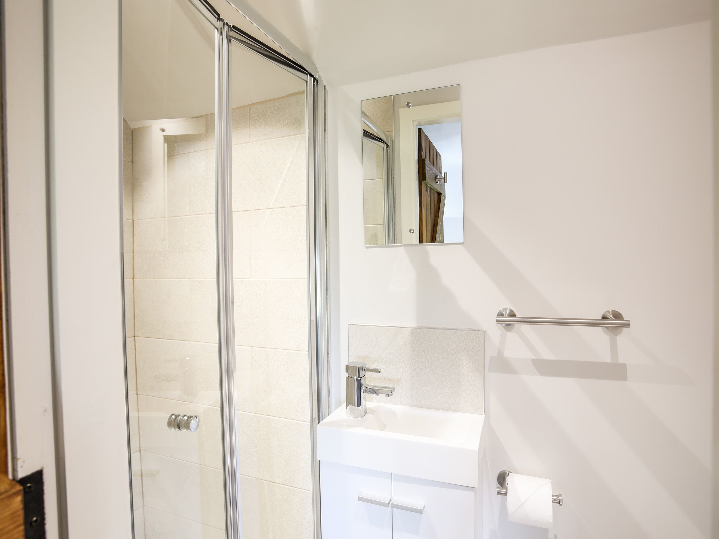 คอทเทจ | ห้องน้ำ | ฝักบัว, ไดร์เป่าผม