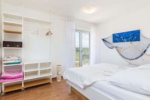 1 chambre, accès au Wi-Fi (inclus), literie fournie