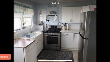 Microwave, coffee/tea maker, cookware/dishes/utensils