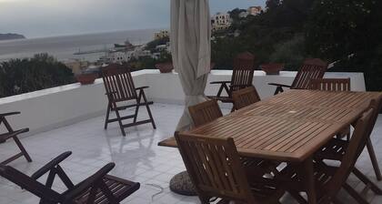 Villa with garden and 2 private terraces in the center of Ponza.