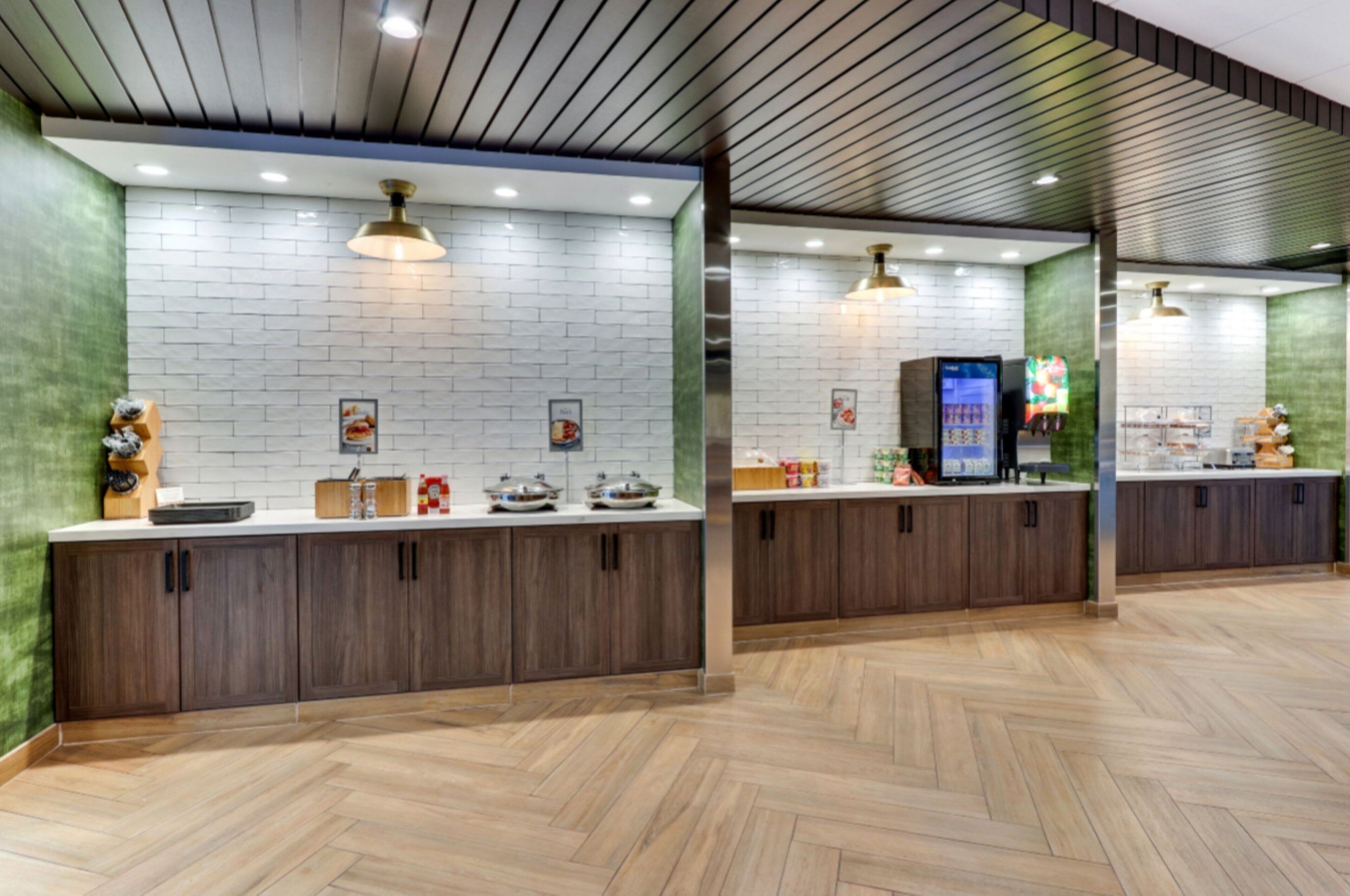 daily buffet breakfast for a fee