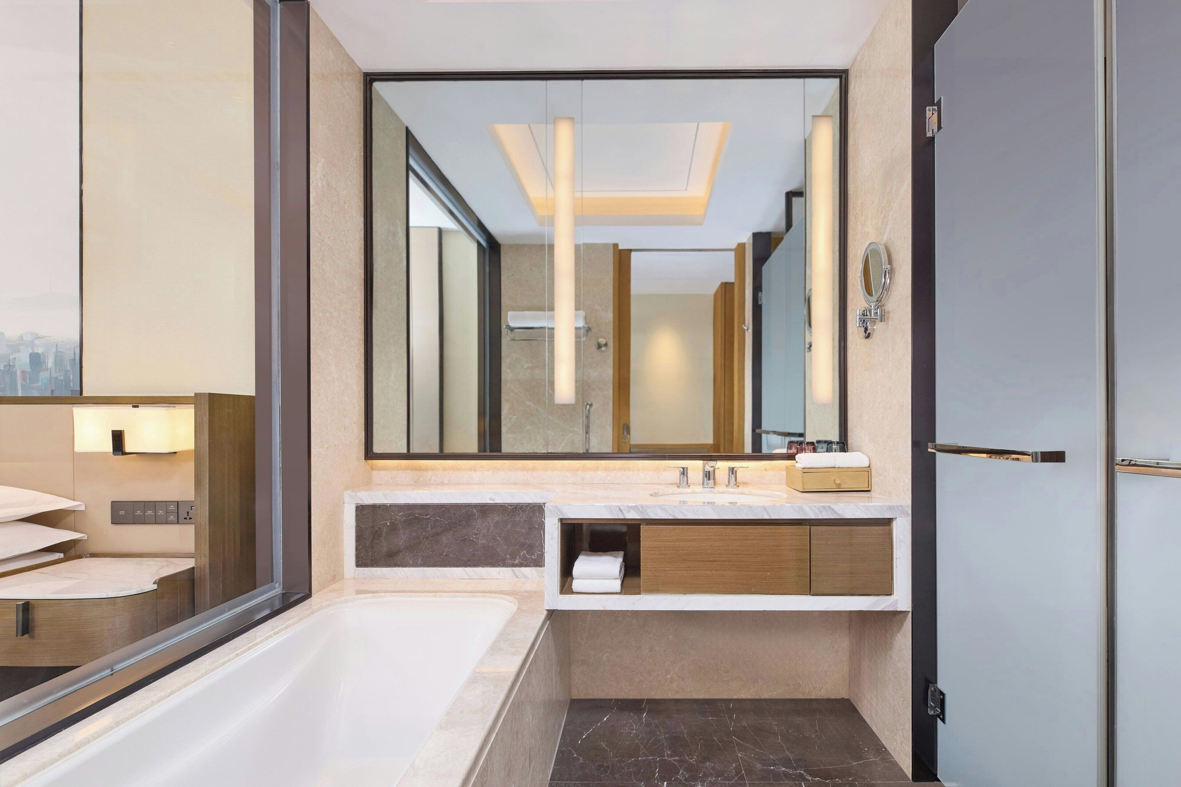 Foto - Four Points by Sheraton Wuhan, Jiangxia