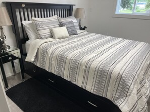 1 chambre, fer et planche à repasser, Wi-Fi gratuit, draps fournis